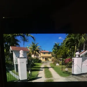 2* Guest house Little Shaw Park