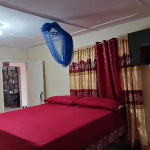 Tina's Guest house Ocho Rios