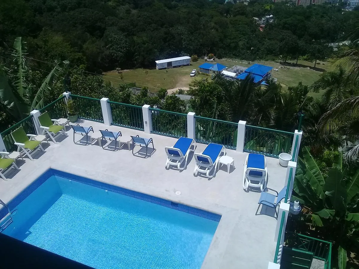 Bed & Breakfast Pink Rock Inn Bed And Breakfast Ocho Rios